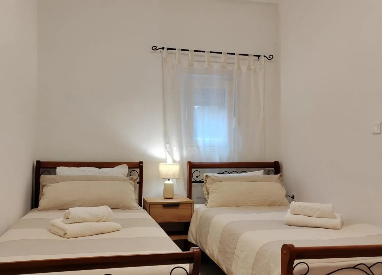 Apartments And Pool Luminous Pula